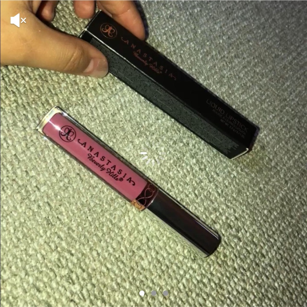 Liquid lipstick